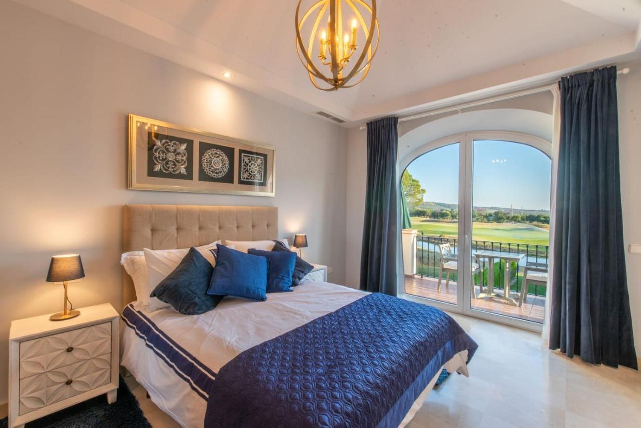 Arcos Gardens - The Townhouse - Luxury Accommodation アルコス・デ・ラ・フロンテーラ エクステリア 写真
